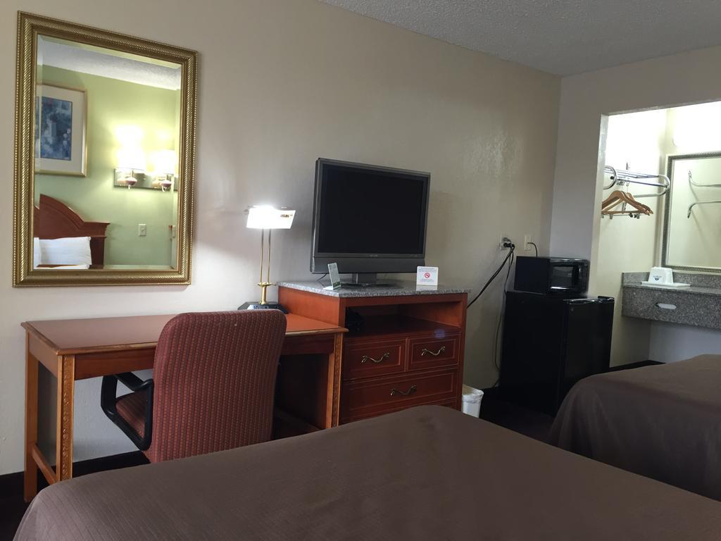 Americas Best Value Inn-Nashville/Airport South Exterior foto