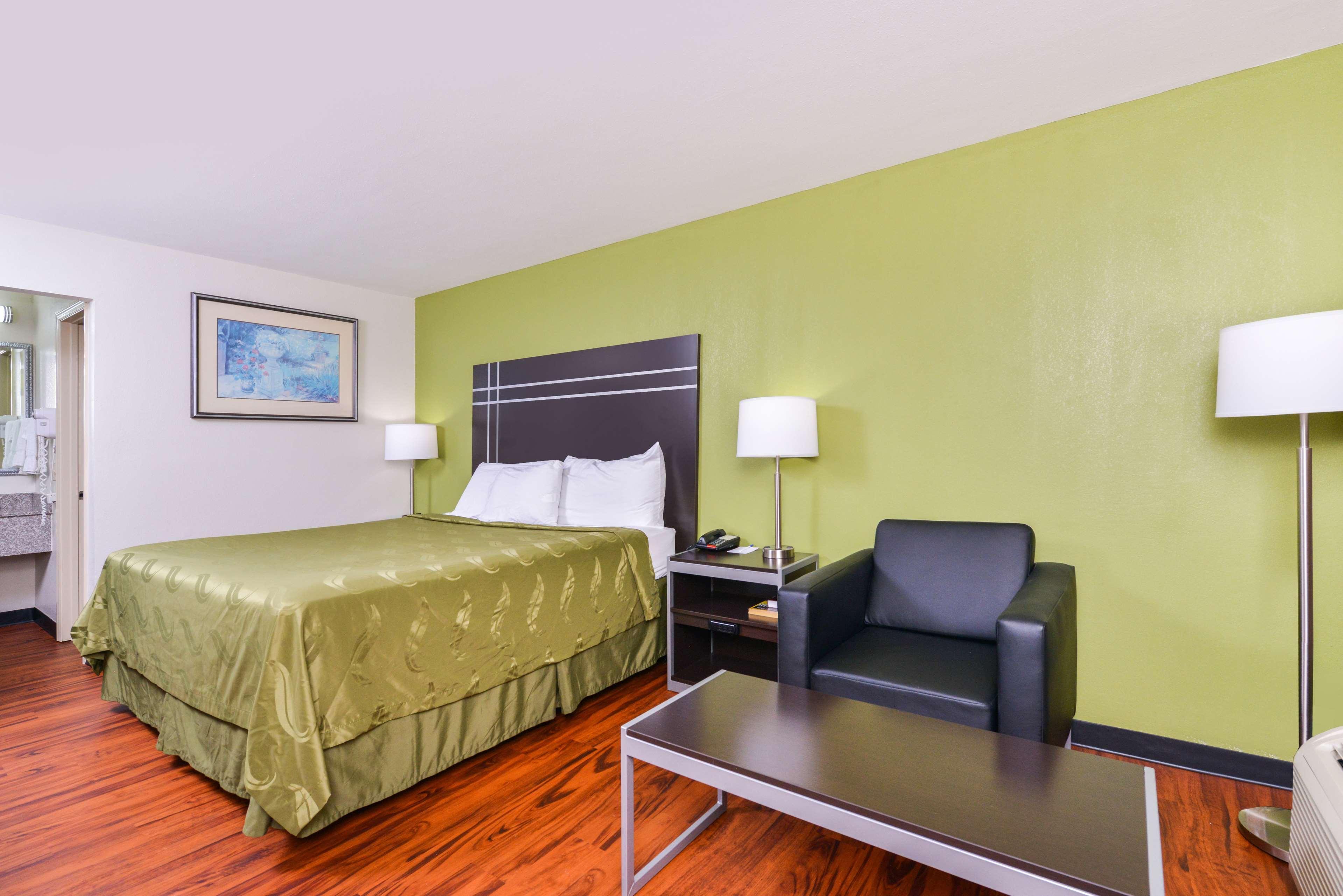 Americas Best Value Inn-Nashville/Airport South Exterior foto